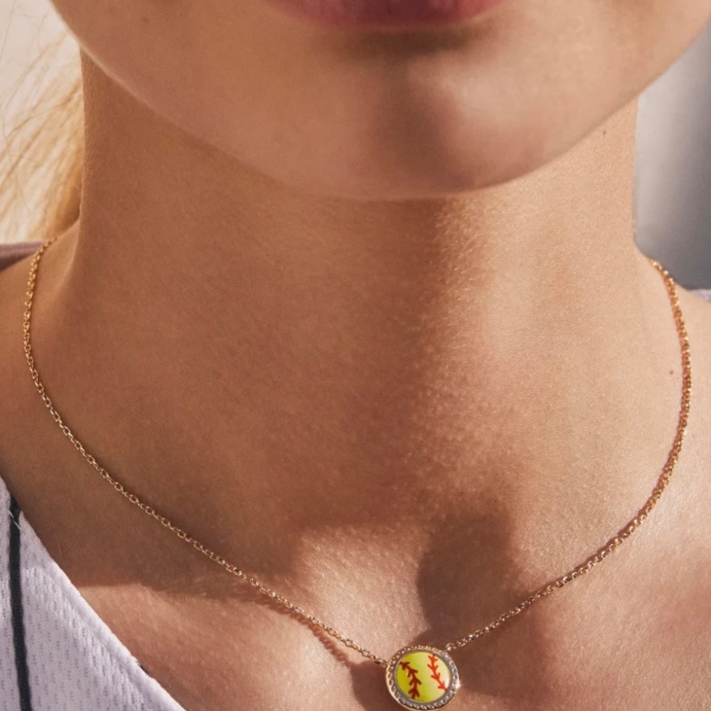Kendra Scott Softball Gold Short Pendant Necklace in Chartreuse Magnesite - Picture 3 of 6